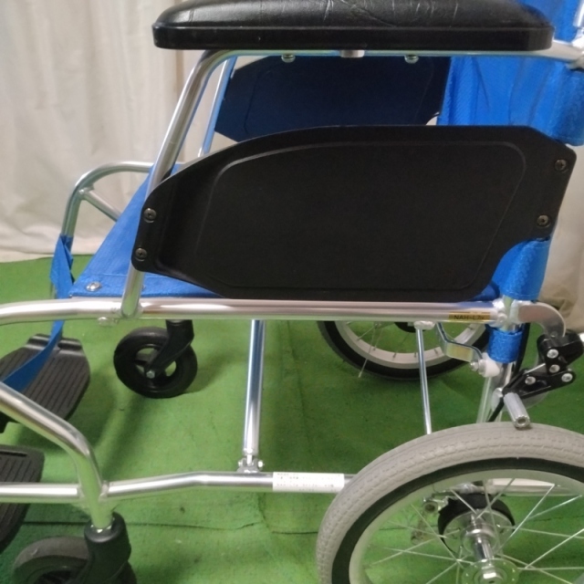 【Bランク 中古 車椅子】日進医療器 介助式車椅子 NAH-L7α Aパッケ
