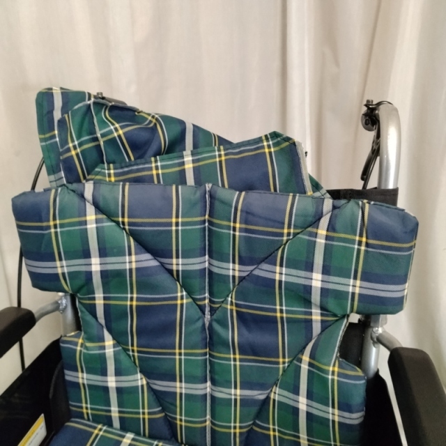 【Bランク 中古 車椅子】カワムラサイクル 介助式車椅子 BM16-42SB-M