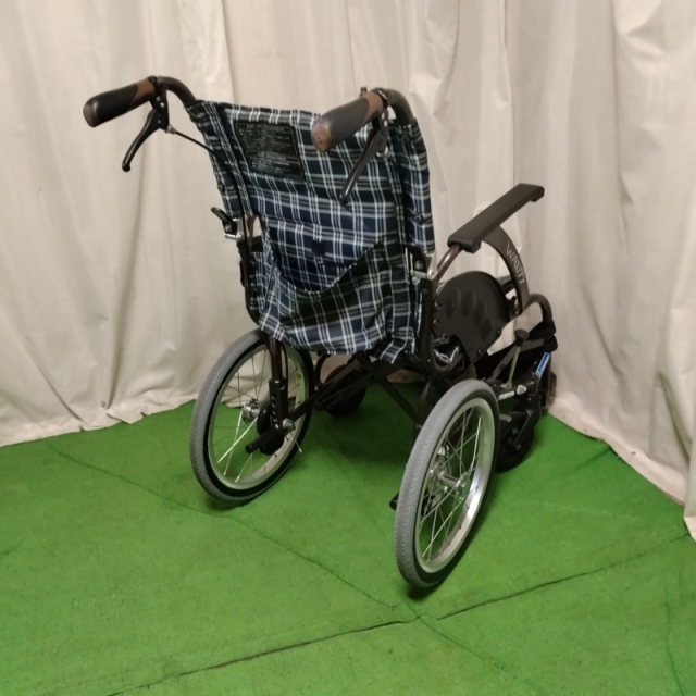 【Bランク 中古 車椅子】カワムラサイクル 介助式車椅子 ウェイビッ
