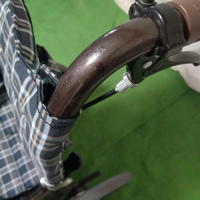 【Bランク 中古 車椅子】カワムラサイクル 介助式車椅子 ウェイビッ