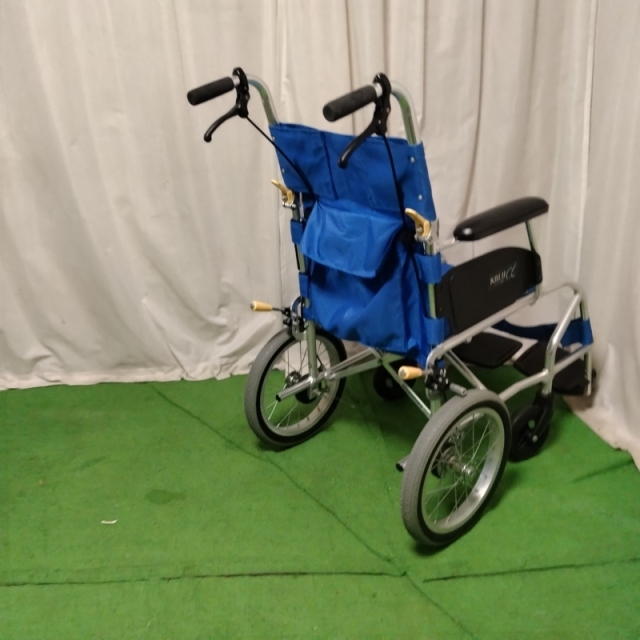 【Bランク 中古 車椅子】日進医療器 介助式車椅子 NAH-L7α Aパッケ