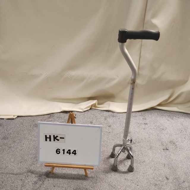【Bランク 中古 杖】赤井 Day's多点杖 ボルト式 4点支持杖 小 2667（