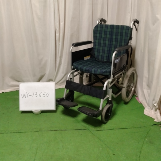 【Bランク 中古 車椅子】カワムラサイクル 介助式車椅子 BM16-42SB-M