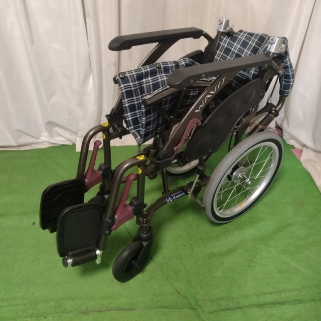 【Bランク 中古 車椅子】カワムラサイクル ウェイビットプラス WAP16