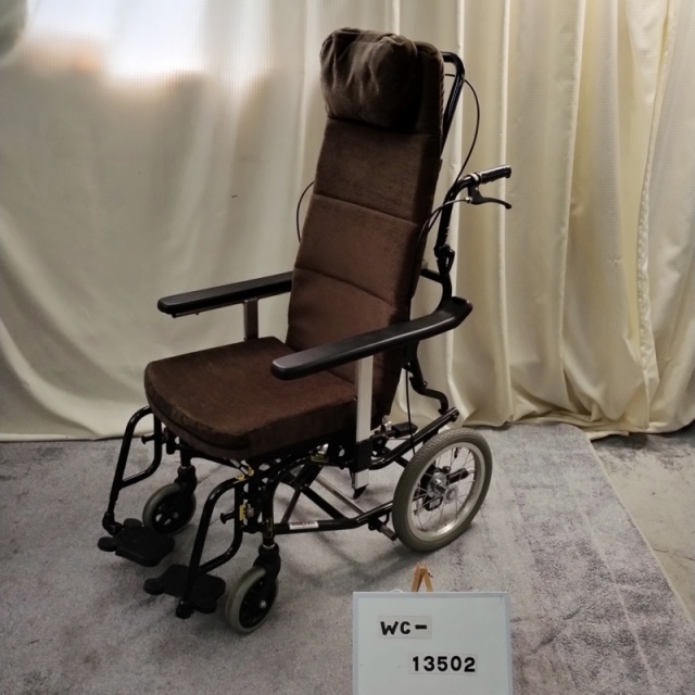 【中古 リクライニング車椅子 Bランク】ランダルコーポレーション モ