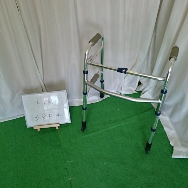 中古 歩行器「セーフティーアームウォーカー（スタンダードタイプ）」（イーストアイ／SAWCR／折り畳み式／キャスター付／Aランク）[HK-3854]
