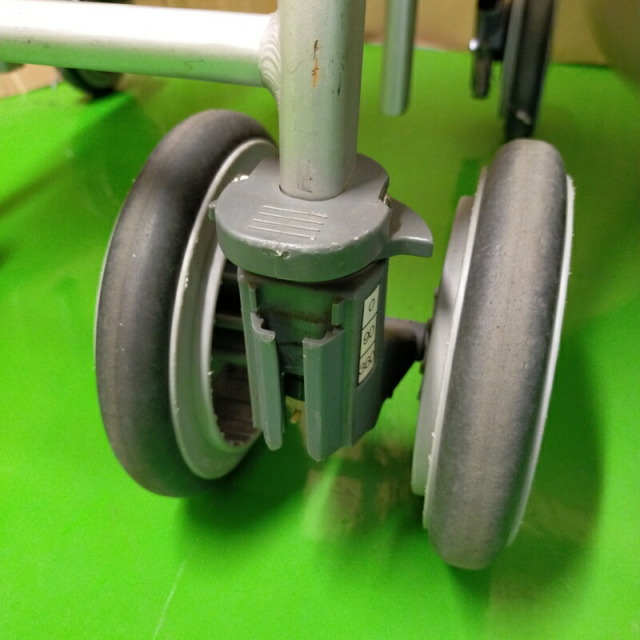 Bランク品 中古 歩行器】幸和製作所 テイコブリトルスリム WAW04(HK-4557)