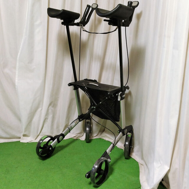 歩行器 パラマウントベッド ハンディウォークアーム