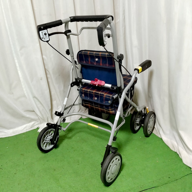 中古 歩行器「シンフォニーラクーン」（島製作所／四輪歩行器／Aランク）[HKSI109-A]