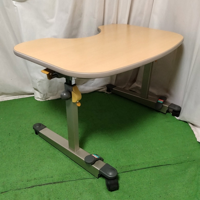 【中古 介護テーブル Aランク】パラマウント リハビリテーブル KF-850