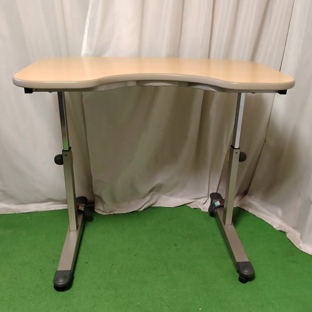 【中古 介護テーブル Aランク】パラマウント リハビリテーブル KF-850