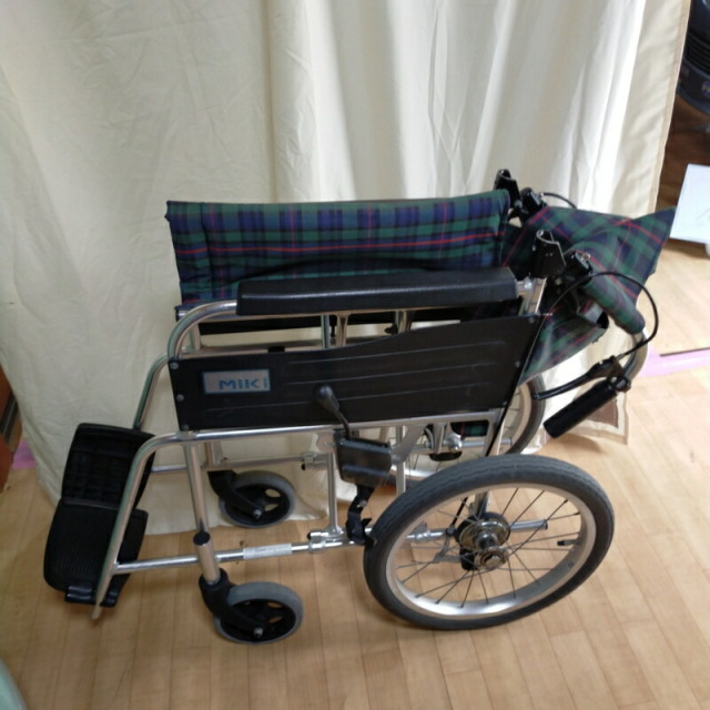Bランク 中古 車椅子】 ミキ 介助式 車椅子 エムワンMPC-46JD(WC-10764)