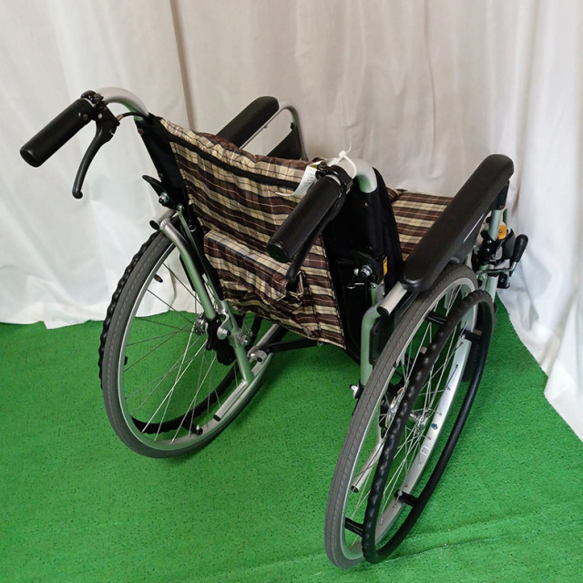 中古 車椅子 Aランク】ミキ 自走式車椅子 SKT-4 (WCMI227-BR-A)