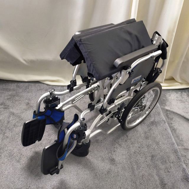 介助式車椅子 ミキ イージーフィット MEF-16