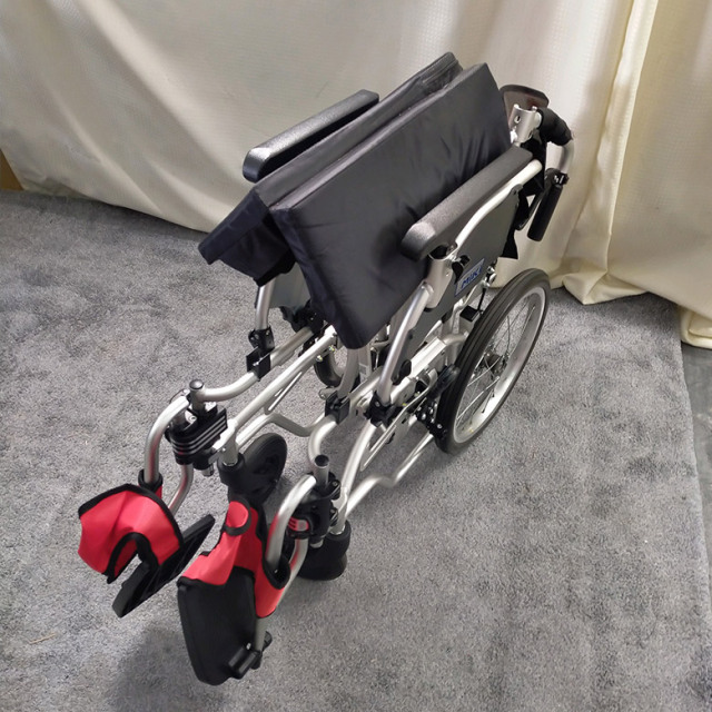 介助式車椅子 ミキ イージーフィット MEF-16