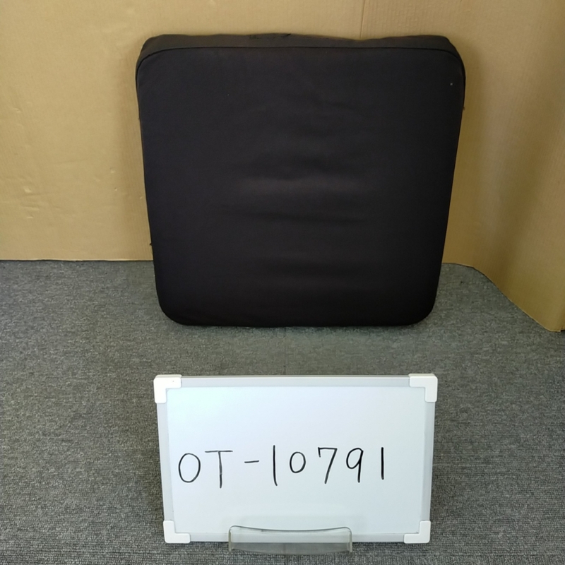 中古 車椅子クッション「リフレックス」（ユーキ・トレーディング／735001-16162／Bランク）[OT-10791]