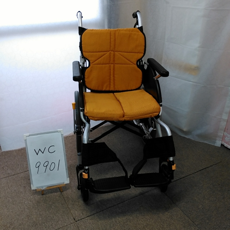 中古 介助式車椅子「ネクストコア」（松永製作所／NEXT-21B／標準軽量タイプ／Aランク）[WC-9901]