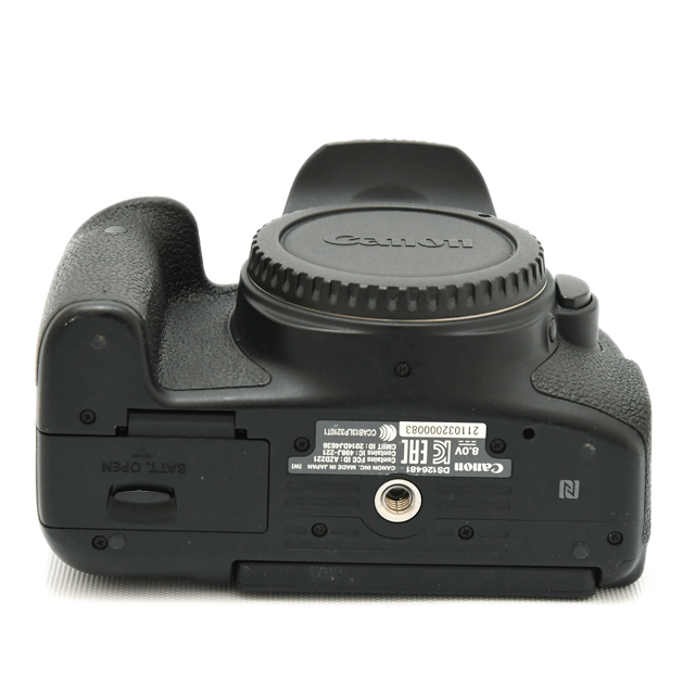 EOS 8000D ボディ