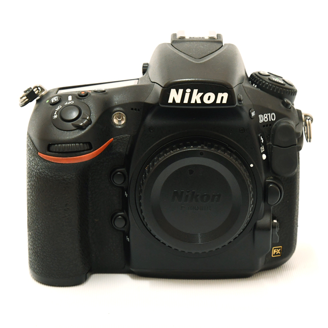 D810