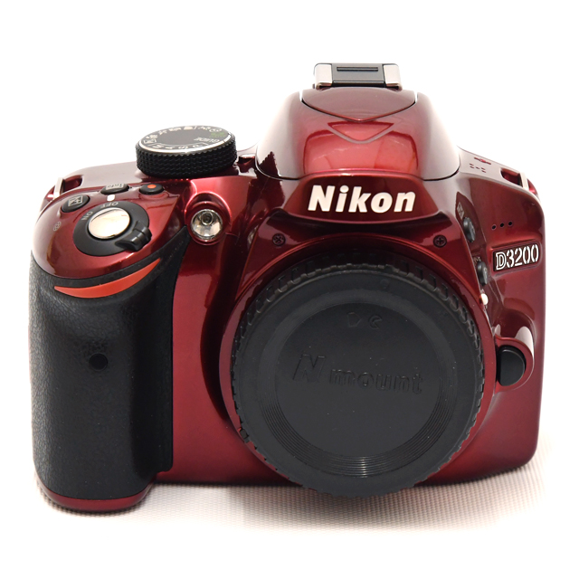 D3200