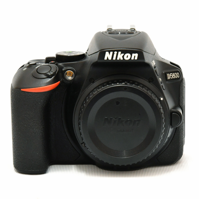 D5600