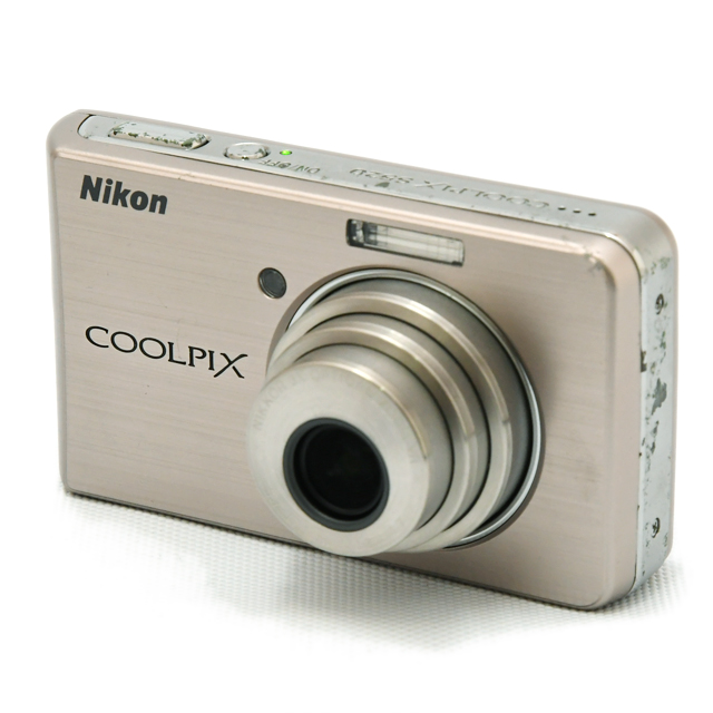 COOLPIX S520