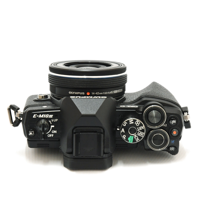 OM-D E-M10 Mark III EZ�_�u���Y�[���L�b�g [�u���b�N]