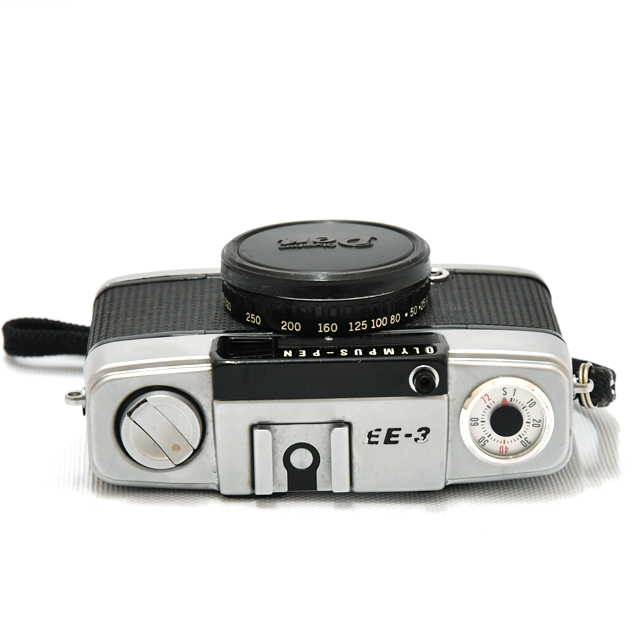 �t�B�����R���p�N�g�J���� PEN EE3