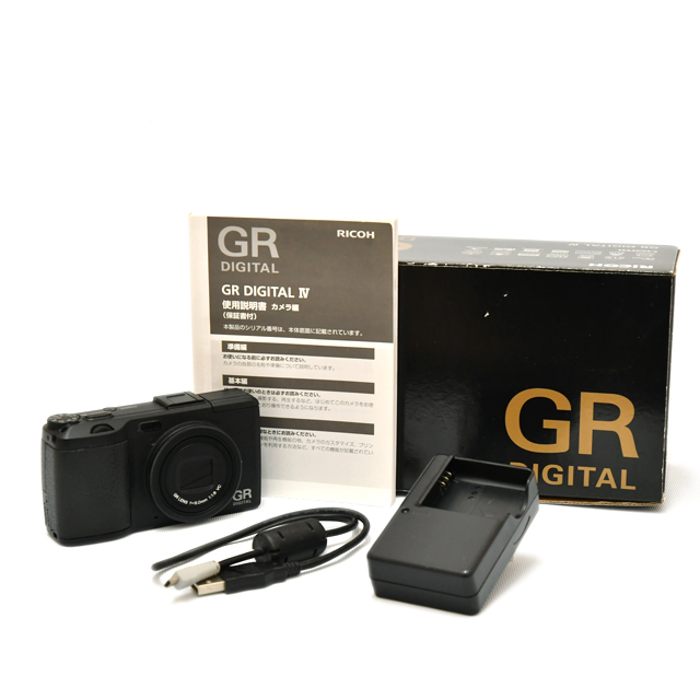 GR DIGITAL IV �u���b�N