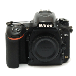 D750