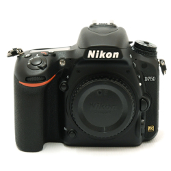 D750
