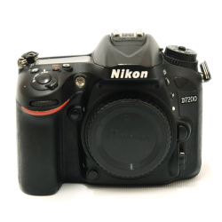 D7200