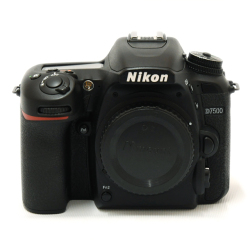 D7500