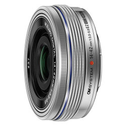 【新品】OM SYSTEM M.ZUIKO DIGITAL ED 14-42mm F3.5-5.6 EZ シルバー【メーカー取寄せ品】