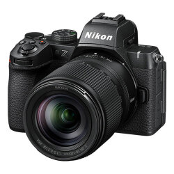 【新品】【在庫あり】ニコン Z50II 18-140 VR レンズキット【イージーラッパーMサイズプレゼント】【7月31日ご注文分まで5年間延長保証（自然故障対象）プレゼント】