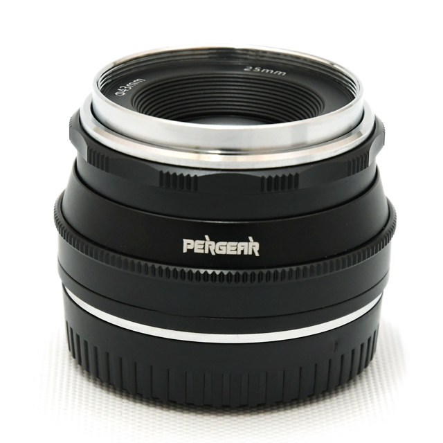 FUJIFILM X-H1 ボディ　PERGEAR 25mmレンズ付き 心がときめいたカメラ「富士フイルム X-H1」｜ 佐々木啓太 | ShaSha