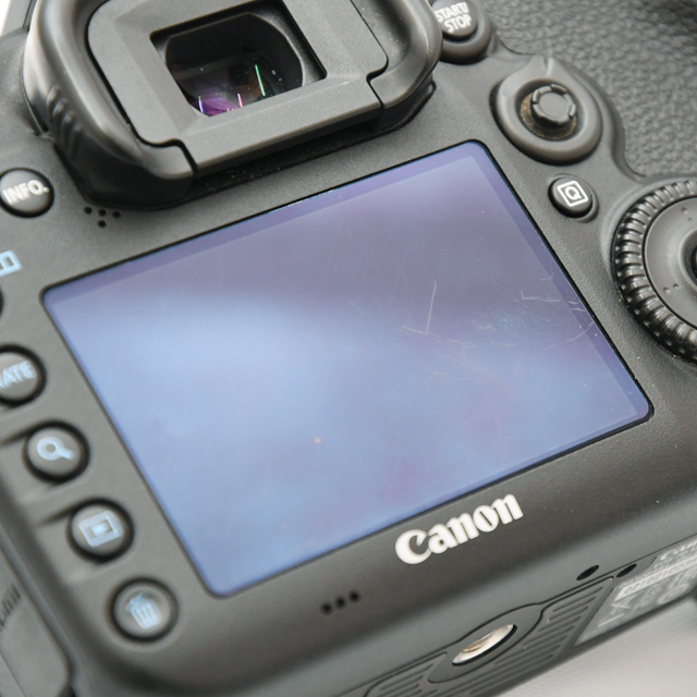 中古】キヤノン デジタル一眼 EOS 7D Mark II ボディ【B】15日間保証