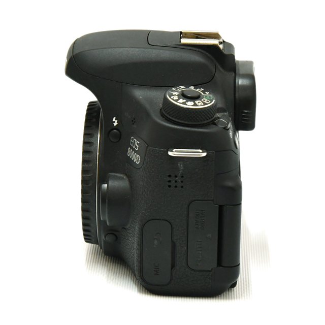 Canon EOS 8000D(W) ボディ（中古】EOS 8000D ボディ [2133059210194  