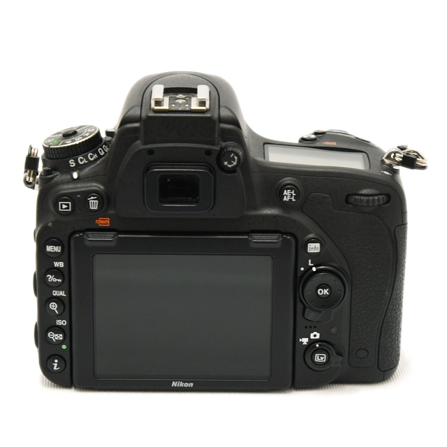 NIKON D7000 デジタル一眼レフカメラボディー 