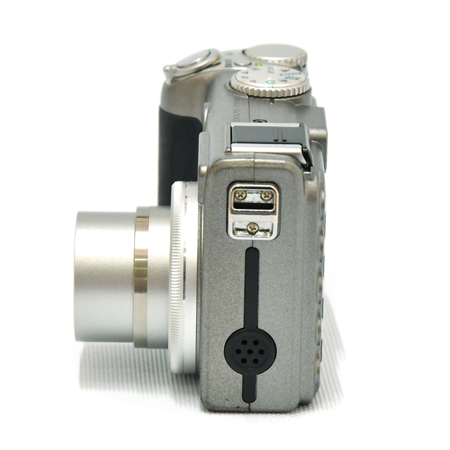 Nikon Coolpix P5000 シルバー デジタルカメラ｜D713 Nikon Coolpix P5000 シルバー デジタルカメラ｜D713