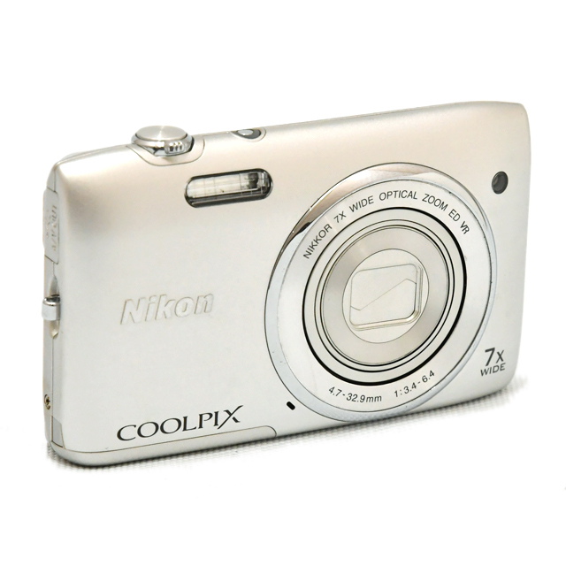 海外ブランドアウトレット通 中古】ニコン シルバー【C】 S3500 COOLPIX コンパクトデジカメ デジタルカメラ