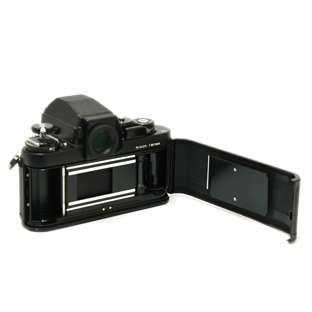 憧れのフィルムカメラ❤️Nikon F3T 単焦点28mm レンズ付きニコン 憧れのフィルムカメラ❤️Nikon F3T 単焦点28mm レンズ付き