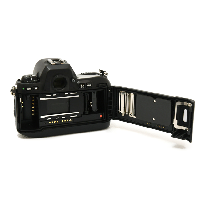 中古】ニコン フィルム一眼 F100【C】 