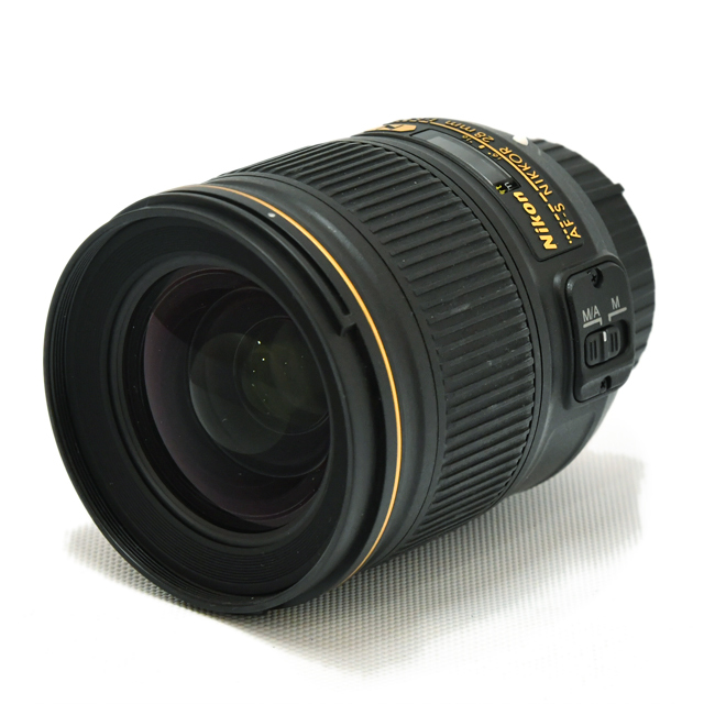 Amazon.com : Nikon AF FX NIKKOR 28mm f/1.8G Compact Wide