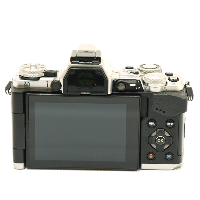 中古】オリンパス ミラーレス一眼 OM-D E-M5 Mark II シルバー【B】