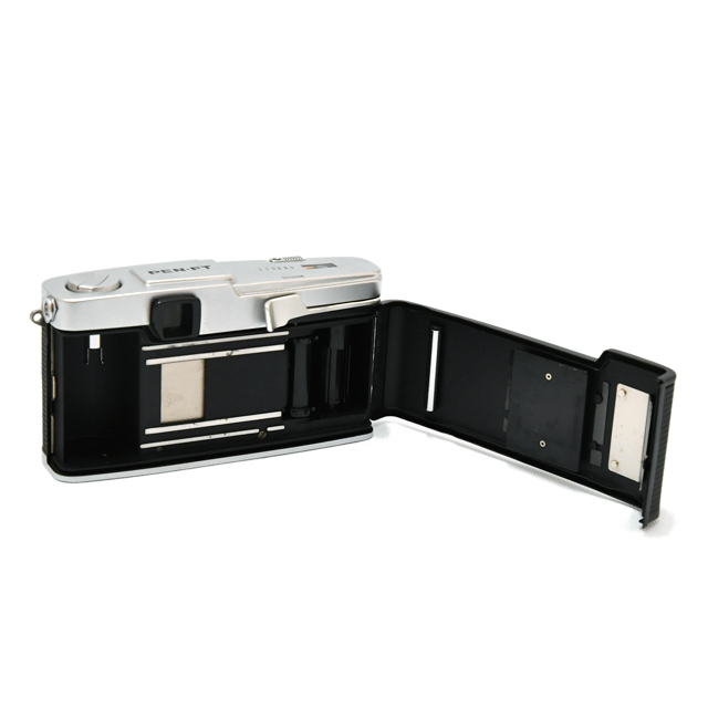 中古】オリンパス フィルム一眼レフ PEN FT ・ F.ZUIKO 38mm F1
