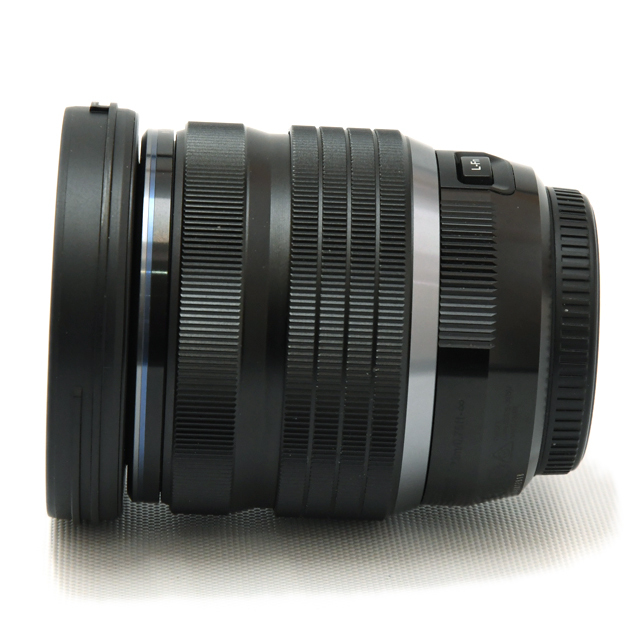 中古】オリンパス レンズ M.ZUIKO 8-25mm F4 PRO【A】15日間保証