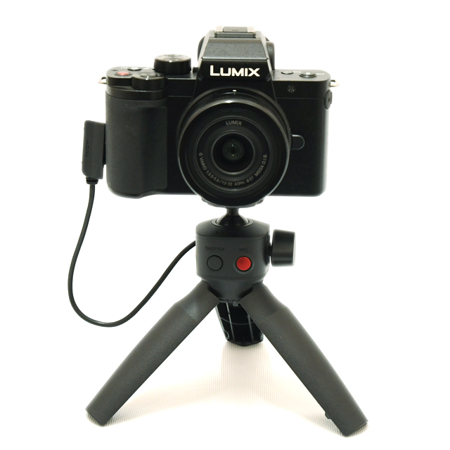 LUMIX DC-G100V ブラック 三脚付き LUMIX DC-G100V ブラック 三脚付き