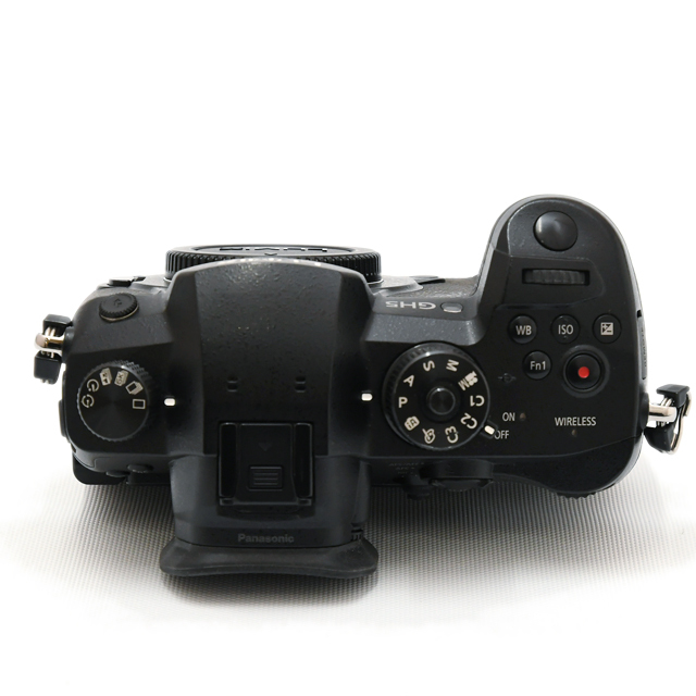 中古】パナソニック ミラーレス一眼 LUMIX DC-GH5【C】15日間保証 