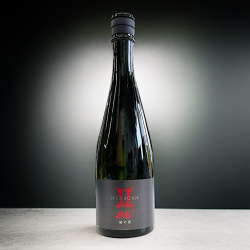 2024年製 日本酒 c No.6 黒色ボトル２本あります．本日入荷 2024年製 日本酒 c No.6 黒色ボトル2本あります．本日入荷 飲料・酒